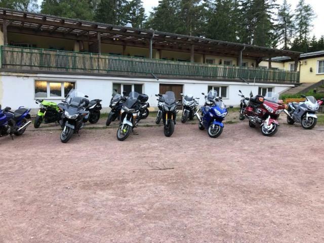 Feriendorf Waldfrieden Зул Екстериор снимка